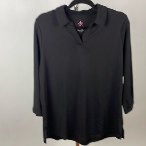 Collared 3/4 sleeve black t-shirt